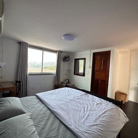 Thadan Guest House Бан Хоуейсай Екстериор снимка