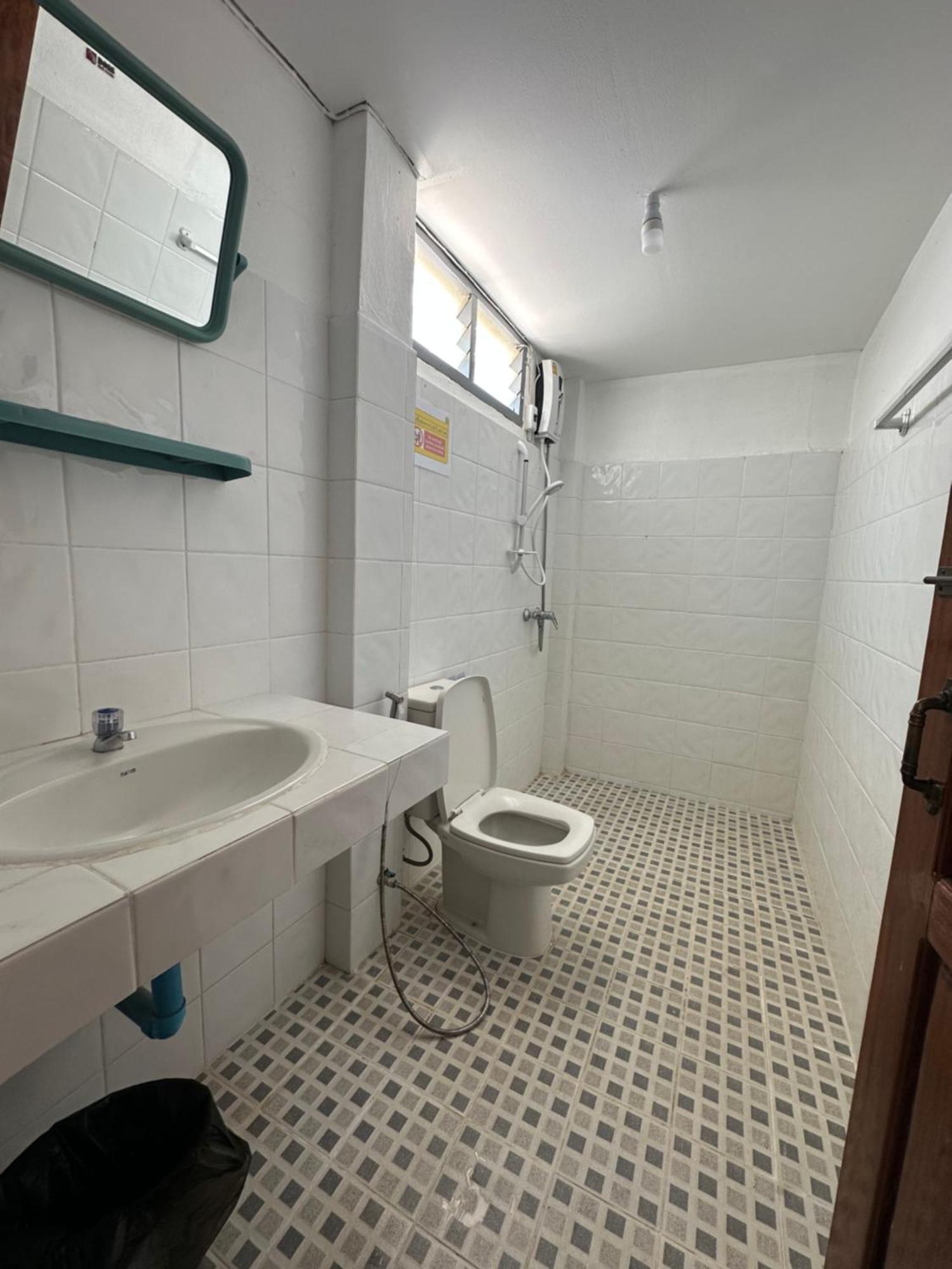 Thadan Guest House Бан Хоуейсай Екстериор снимка