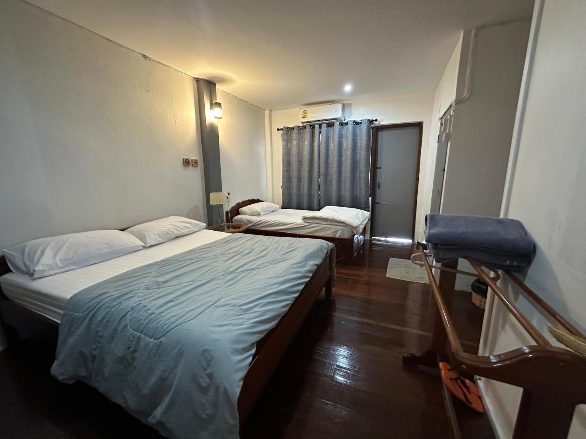 Thadan Guest House Бан Хоуейсай Екстериор снимка